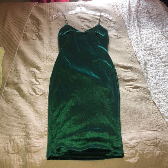 Dress - Picture 2 of 4